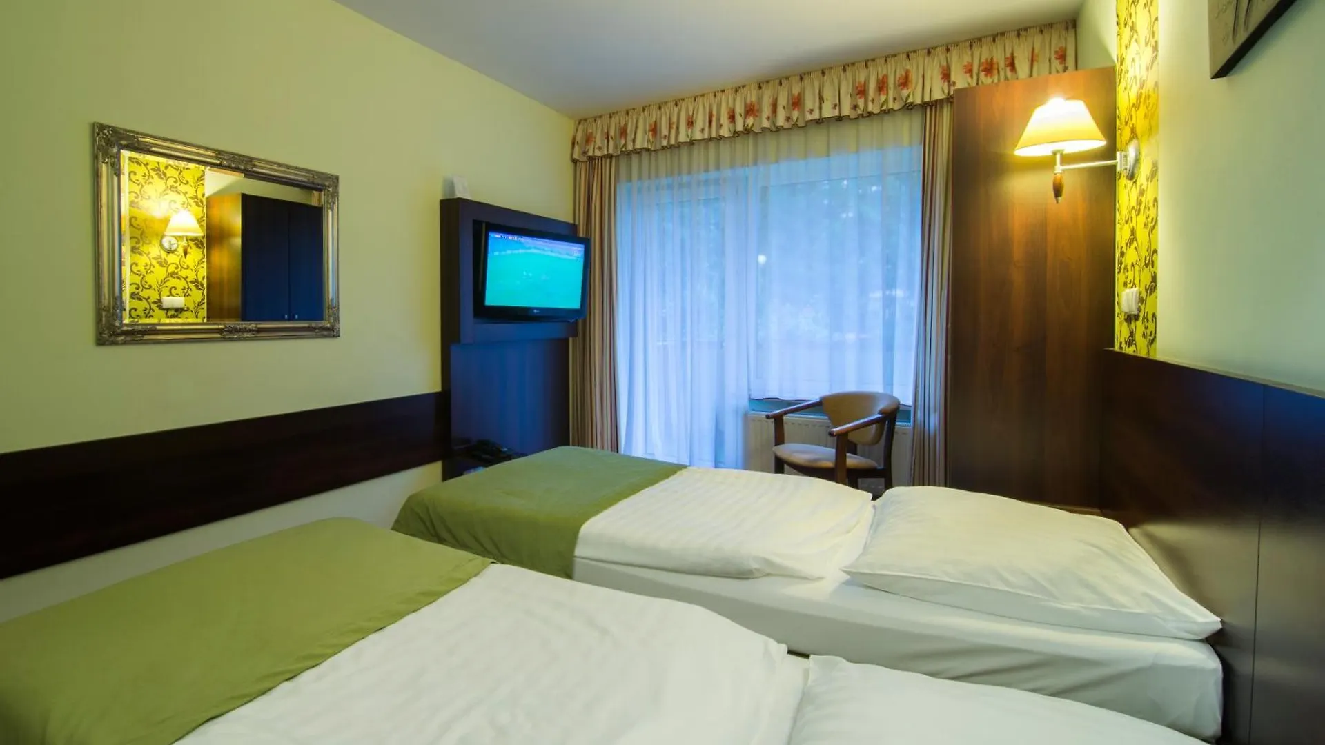 Hotel Pod Szrenica Szklarska Poreba 3*,